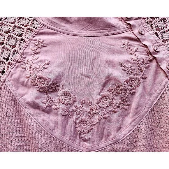 Free People Sweetest Thing Thermal Pink Blush Top Embroidery & Crochet Sz Medium - Picture 9 of 11